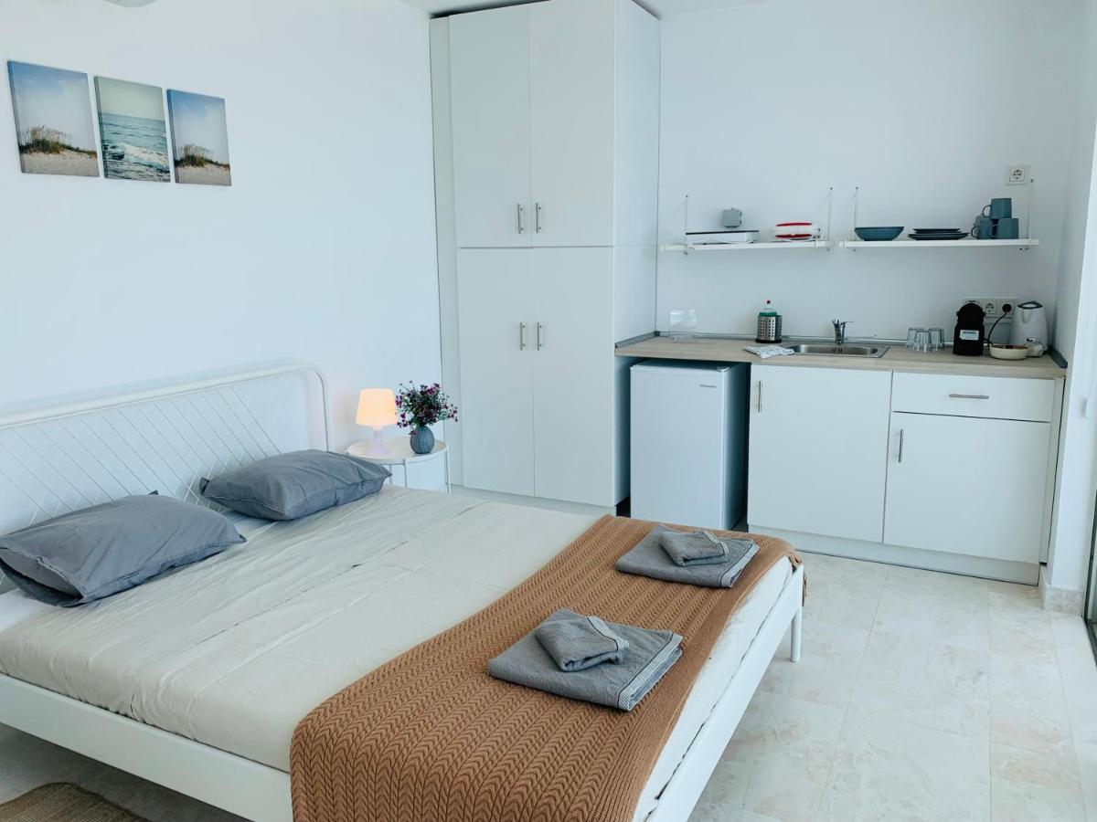 Caldera Blue Apartment Aliki  Exterior photo